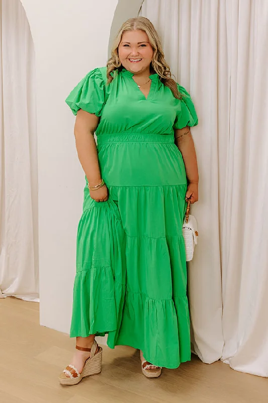 Simply Sweet Maxi Dress in Kelly Green Curves