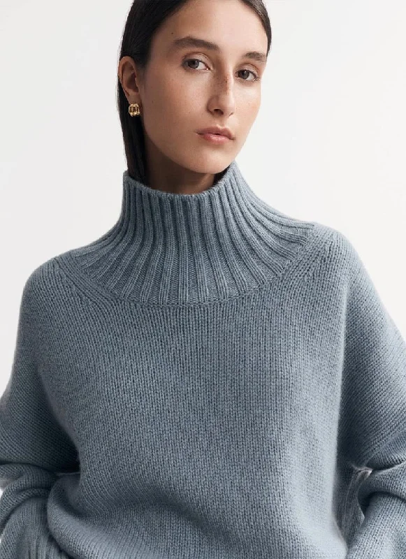 Girlfriend Turtleneck